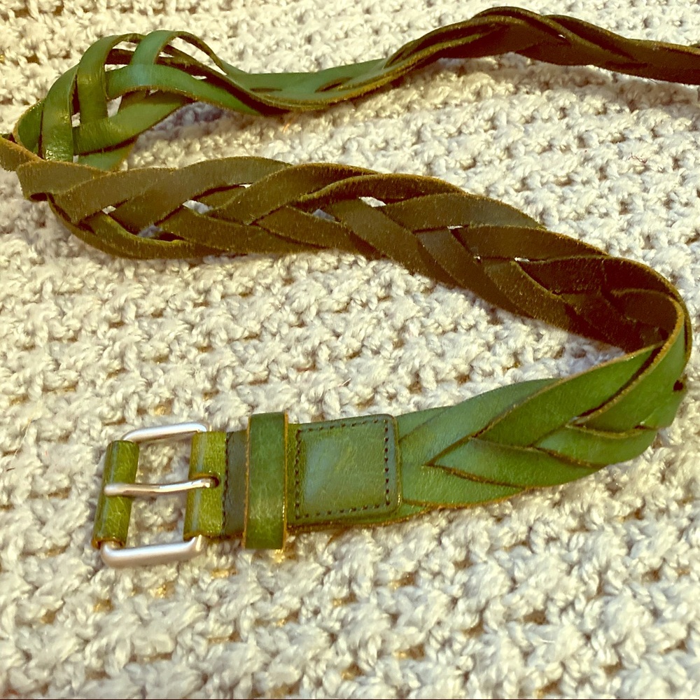 Green woven belt